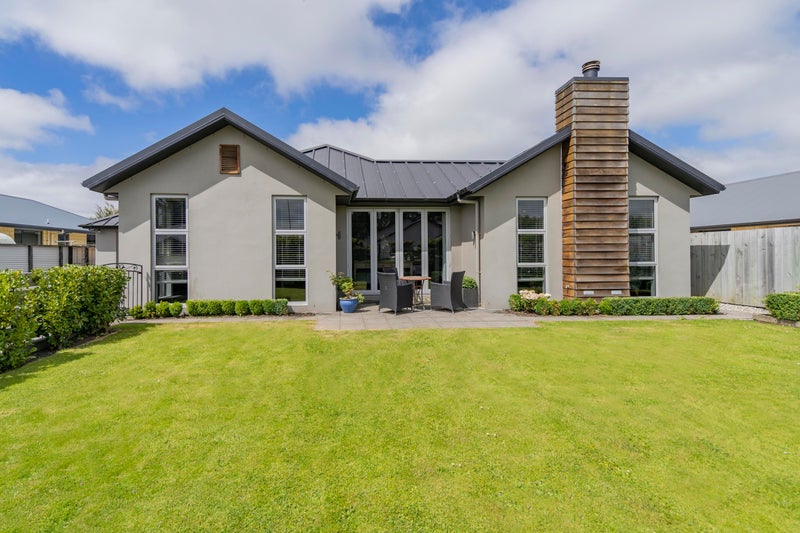 57 Hoffman Court, Waikiwi, Invercargill - Carousel 1