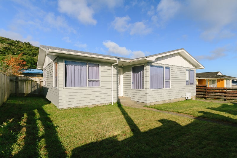 174 Major Drive, Kelson, Lower Hutt - Carousel 1