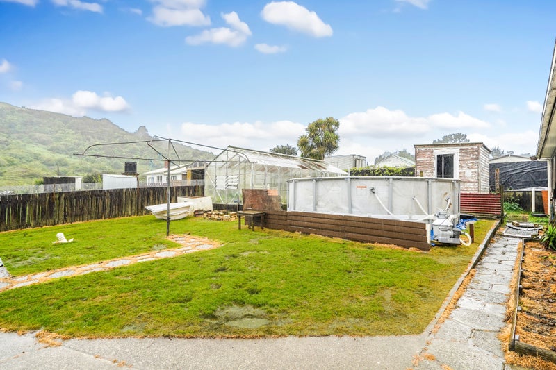 14 Edward Avenue, Pukemiro - Carousel 17