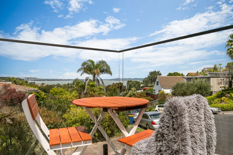 7 Anchor Place, Beach Haven, Auckland - Carousel 2