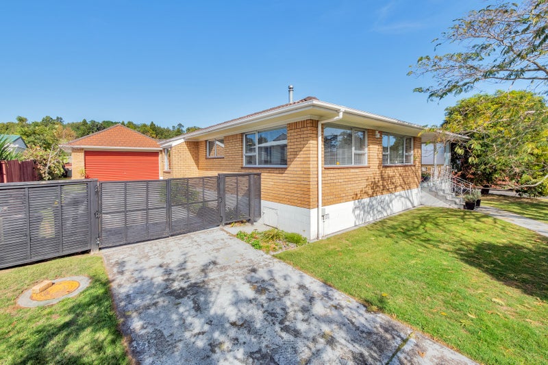 14 Manse Road, Pahurehure, Papakura - Carousel 21