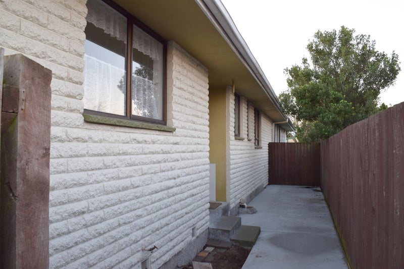 1/112 Queenspark Drive, Parklands, Christchurch - Carousel 10