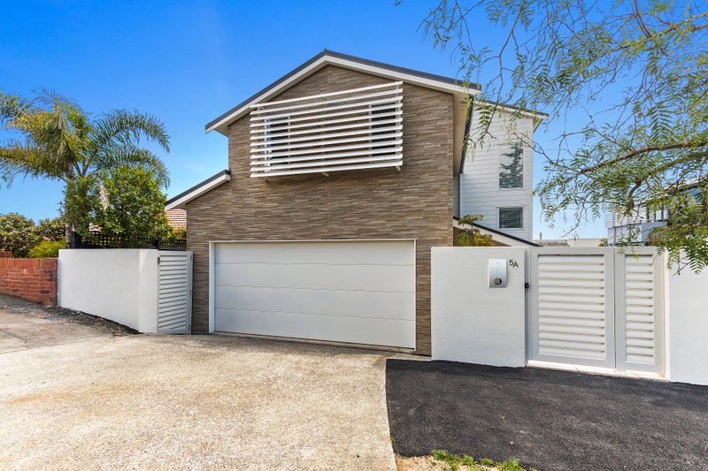 1/5 Hopkins Crescent, Kohimarama, Auckland - Carousel 1