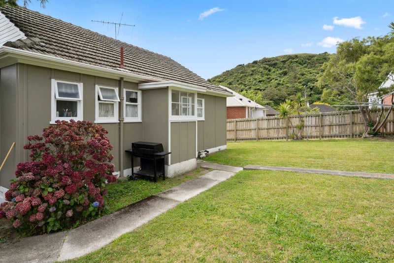 32 Grierson Street, Naenae, Lower Hutt - Carousel 2