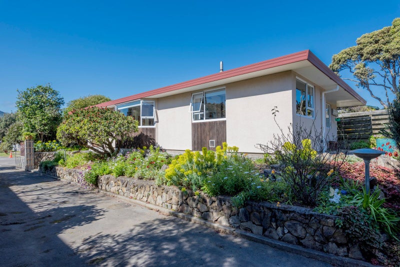 39 William Street, Waikanae Beach, Waikanae - Carousel 1
