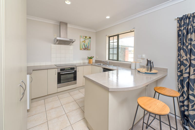 4 Old Park Place, Takanini, Auckland - Carousel 2