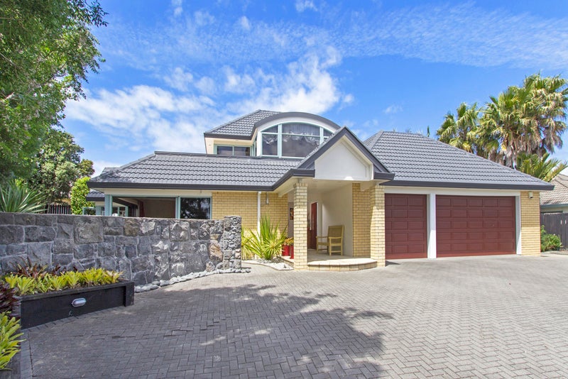 3 Tralee Terrace, Dannemora, Auckland - Carousel 1