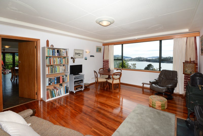 8 Prospect Row, Roseneath, Dunedin - Carousel 10