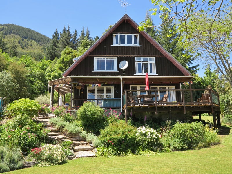 844 East Takaka Road, East Takaka - Carousel 1