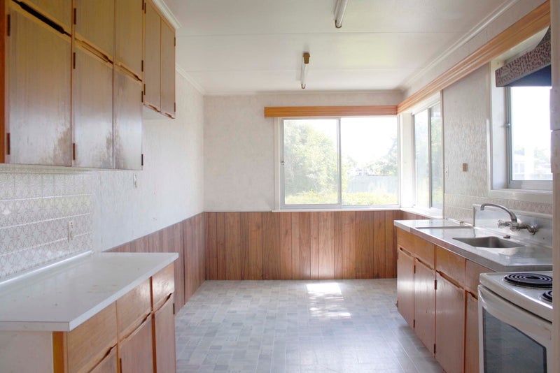 66 Deanwell Avenue, Deanwell, Hamilton - Carousel 10