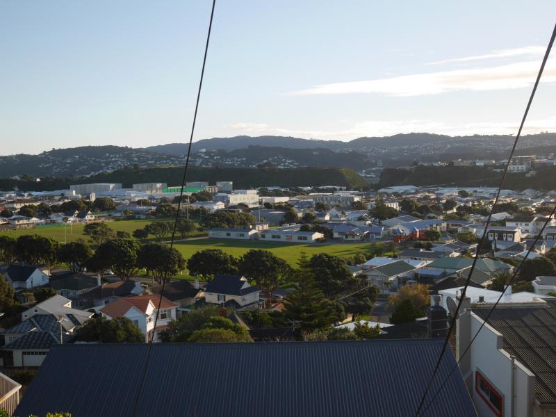37 Townsend Road, Miramar, Wellington - Carousel 1