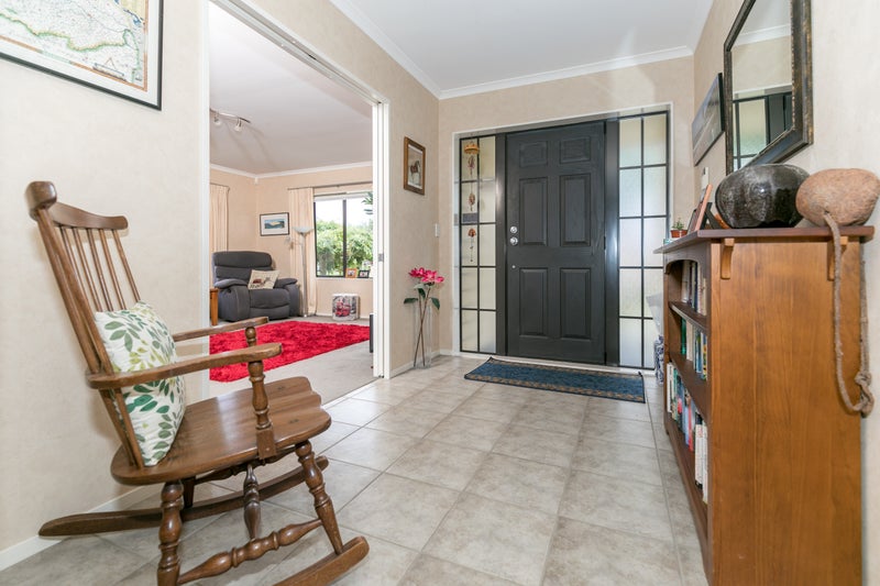 2 Taunton Court, Huntington, Hamilton - Carousel 2