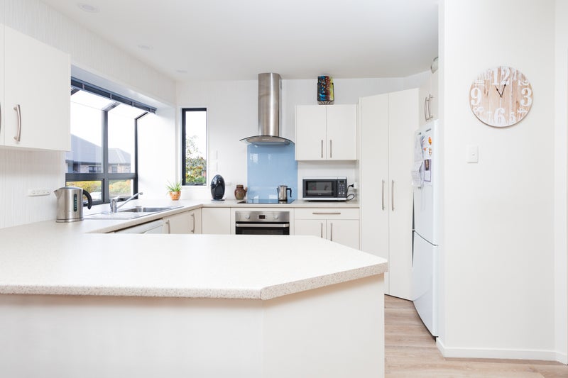 2 Netherby Lane, Shirley, Christchurch - Carousel 2