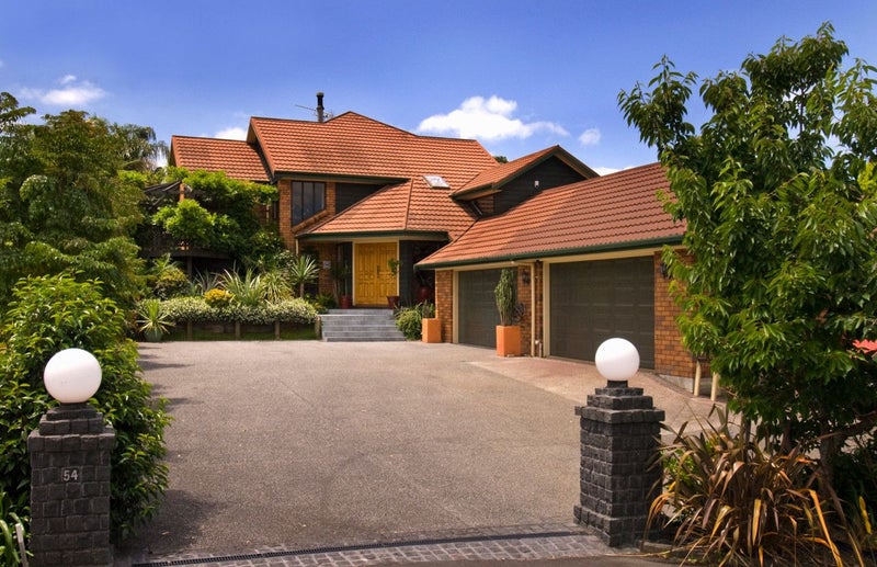 54 Beach Road, Mellons Bay, Auckland - Carousel 1