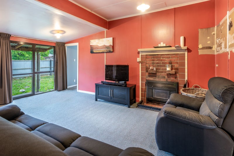 27 Sarsfield Street, Southbridge, Southbridge - Carousel 2