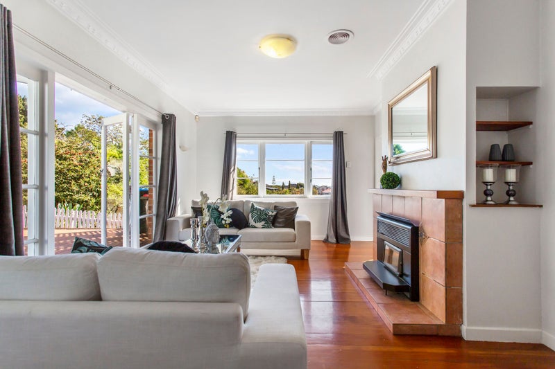 53 Ngatiawa Street, One Tree Hill, Auckland - Carousel 2