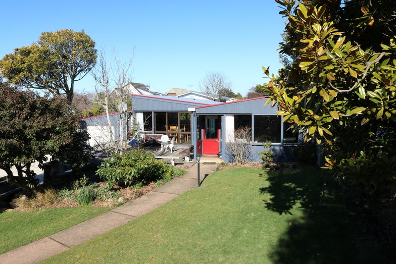 57 Rimu Street, Heidelberg, Invercargill - Carousel 1