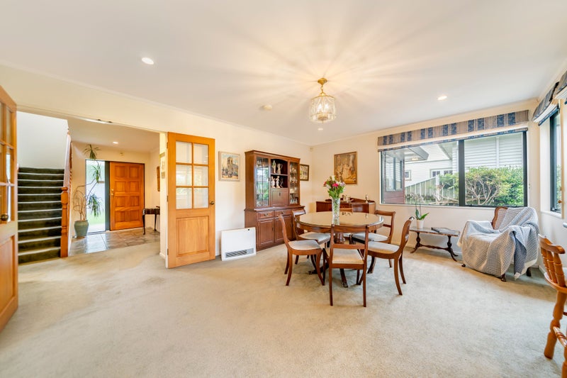 2/5 Avalon Crescent, Avalon, Lower Hutt - Carousel 2