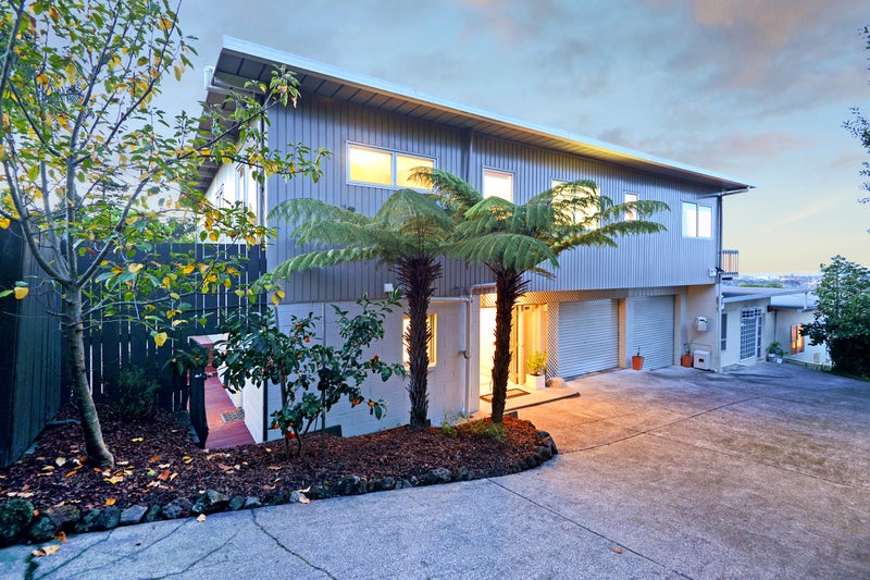 2/12 Bank Street, Hillcrest, Auckland - Carousel 2