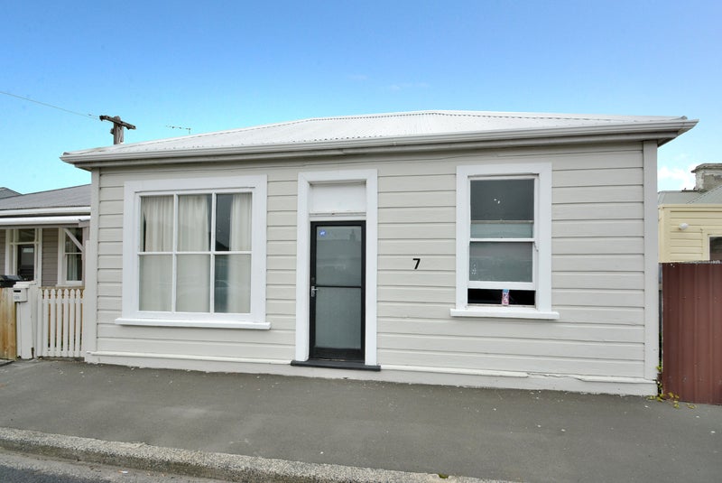 7 Nicholson Street, Forbury, Dunedin - Carousel 1