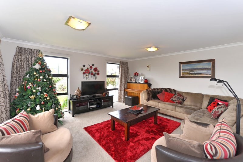 16 Marino Grove, Richmond, Richmond - Carousel 2