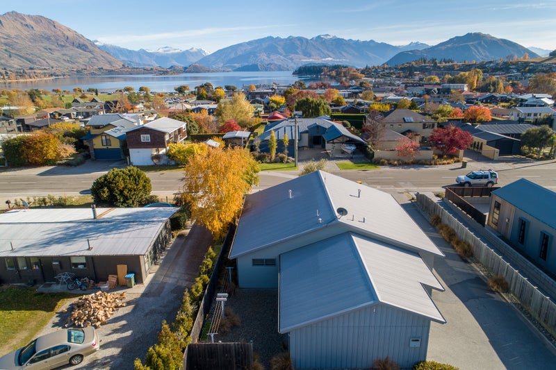 56 Warren Street, Wanaka, Wānaka - Carousel 2