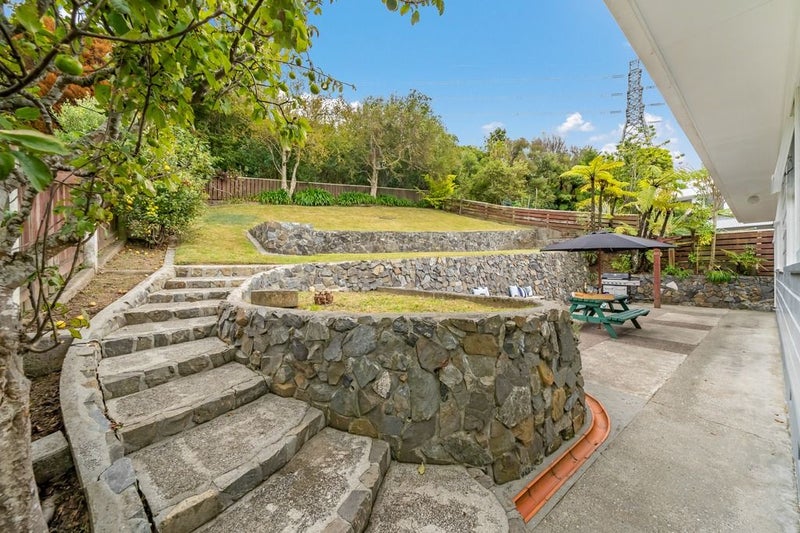 129 Tirohanga Road, Tirohanga, Lower Hutt - Carousel 27