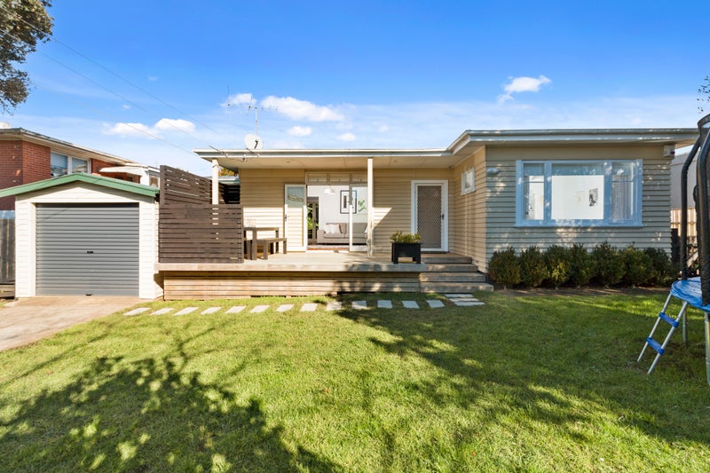 57 Kings Road, Panmure, Auckland - Carousel 1