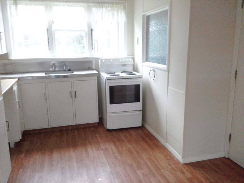 6 Cook Street, Marfell, New Plymouth - Carousel 1