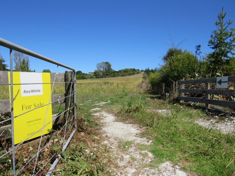 56 Old Racecourse Road, Matakohe - Carousel 1