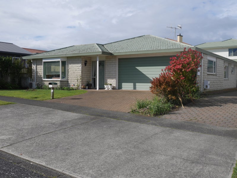 1/38 Kurupae Road, Hilltop, Taupō - Carousel 1