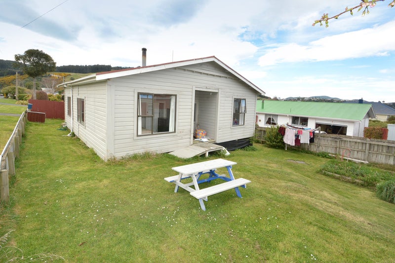 2A Blackman Avenue, Sawyers Bay, Port Chalmers - Carousel 2