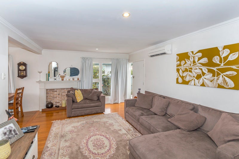 52 Wingate Street, Redwood, Christchurch - Carousel 2