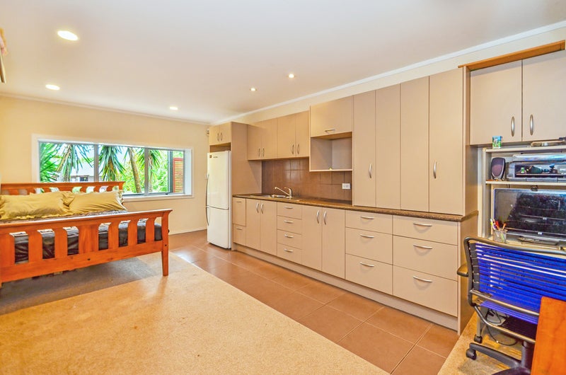 5 Rippleside Place, Pahurehure, Papakura - Carousel 10