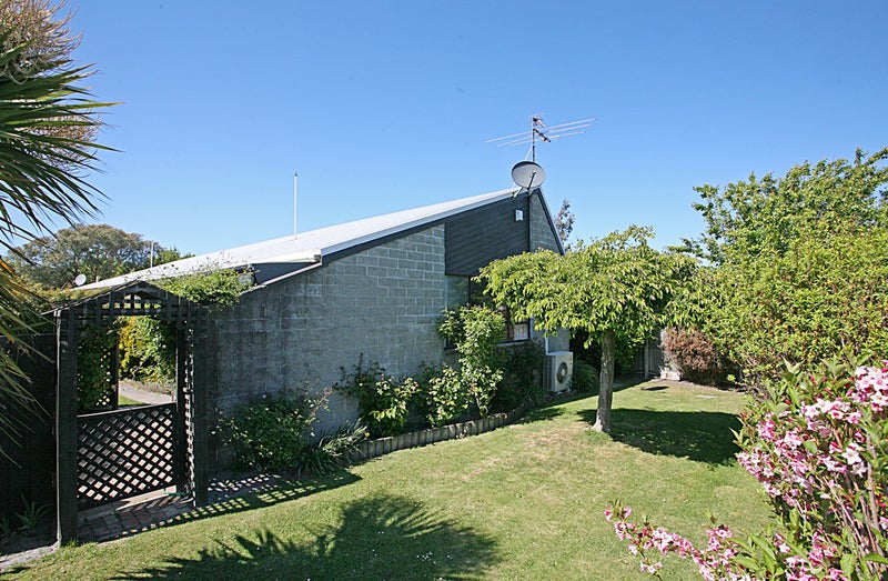 1/22 Aldwins Road, Phillipstown, Christchurch - Carousel 1