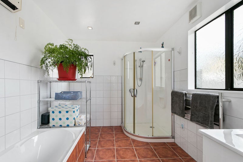 25 Randwick Crescent, Moera, Lower Hutt - Carousel 10