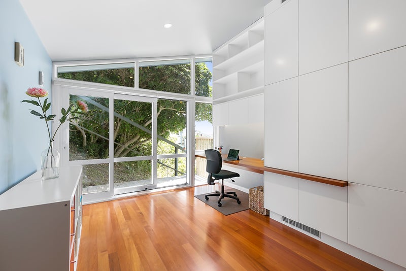 11 Tai Paku Paku Road, Karaka Bays, Wellington - Carousel 10
