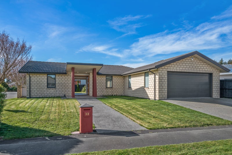 33 BIRKDALE DRIVE, Shirley, Christchurch - Carousel 1