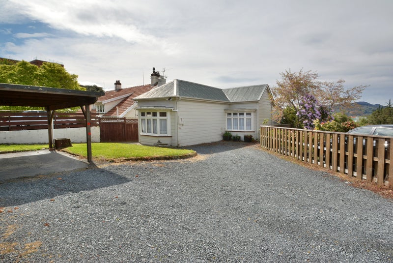 7 Erin Street, Roslyn, Dunedin - Carousel 2