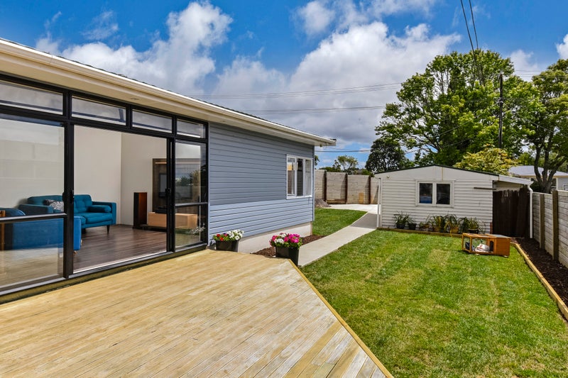 1/49 Tramway Road, Beach Haven, Auckland - Carousel 2