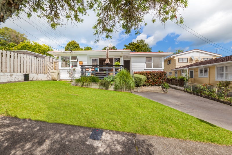 5 Peter Buck Road, New Windsor, Auckland - Carousel 1