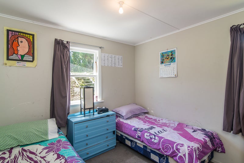 21 Levant Street, Cannons Creek, Porirua - Carousel 2