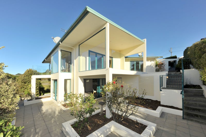 23 Belleview Terrace, Mount Pleasant, Christchurch - Carousel 1