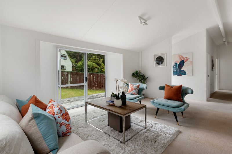 2/19 Erica Road, Sunnynook, Auckland - Carousel 2