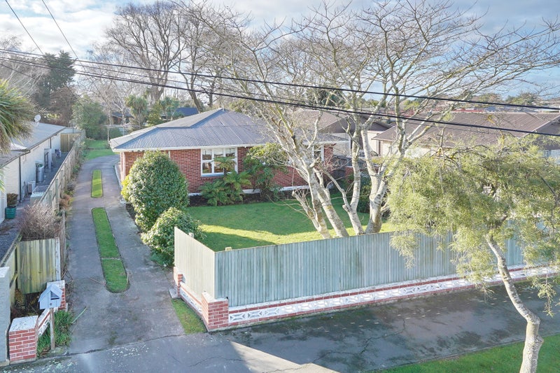 6 Englefield Road, Belfast, Christchurch - Carousel 2