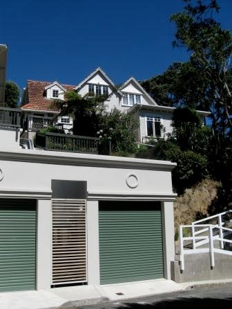 29 Fairview Crescent, Kelburn, Wellington - Carousel 1