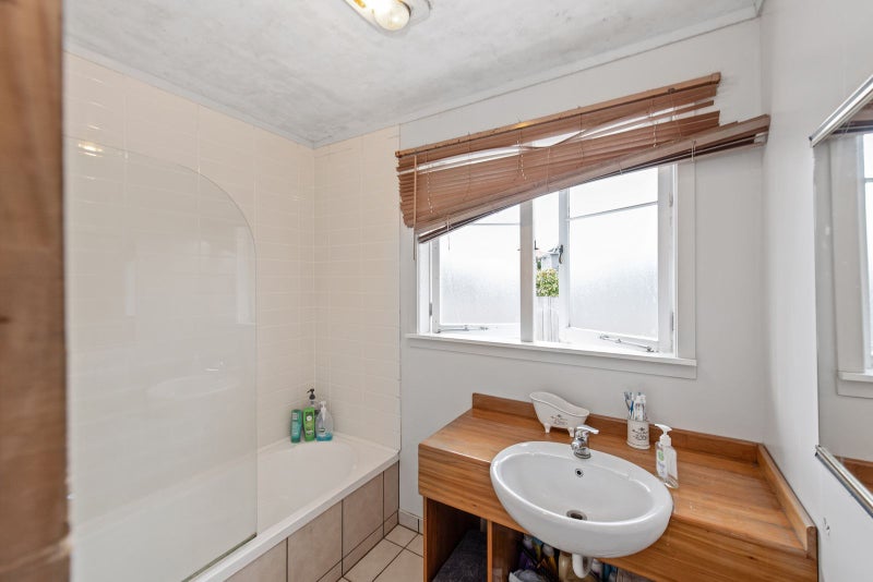 18 Pollen Crescent, Melville, Hamilton - Carousel 10