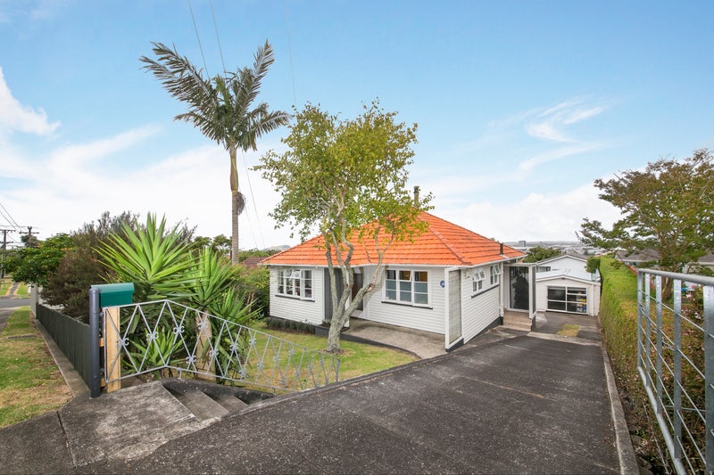 83 Paihia Road, One Tree Hill, Auckland - Carousel 1