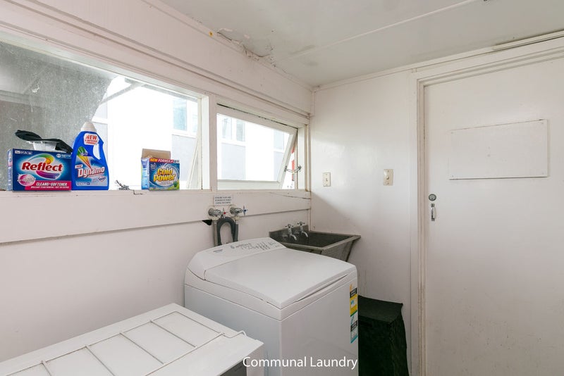 1A/20 Maarama Crescent, Aro Valley, Wellington - Carousel 8