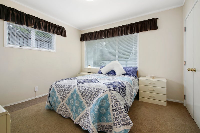 21 Leicester Parade, Somerville, Manukau - Carousel 10